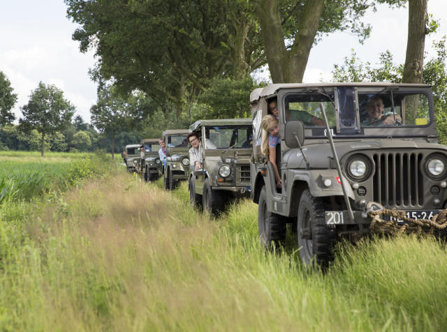 Historische legerjeep verkenning door de Peel (±3 uur)