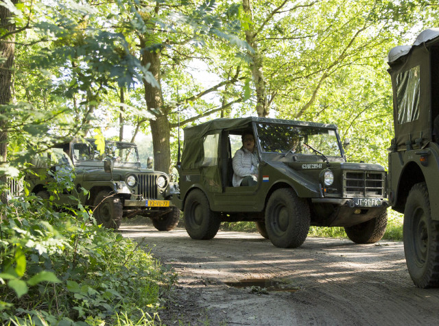 Legerjeep & Swingtrike toertocht